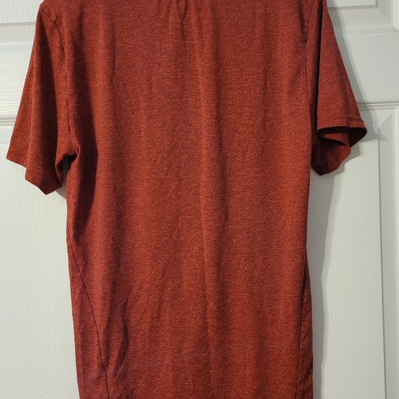 Men's athletic Nike Dry-Fit T-shirt - Picture 2 of 4